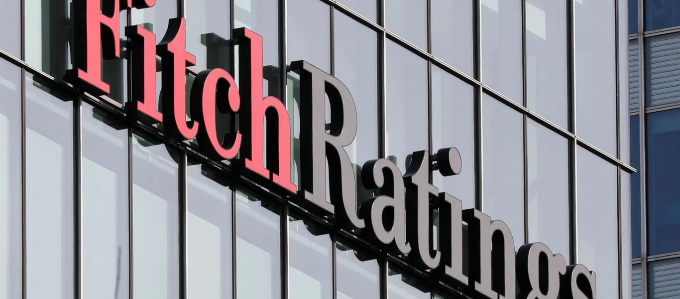 Η αναβάθμιση από τον οίκο Fitch και τι σημαίνει για την ελληνική οικονομία